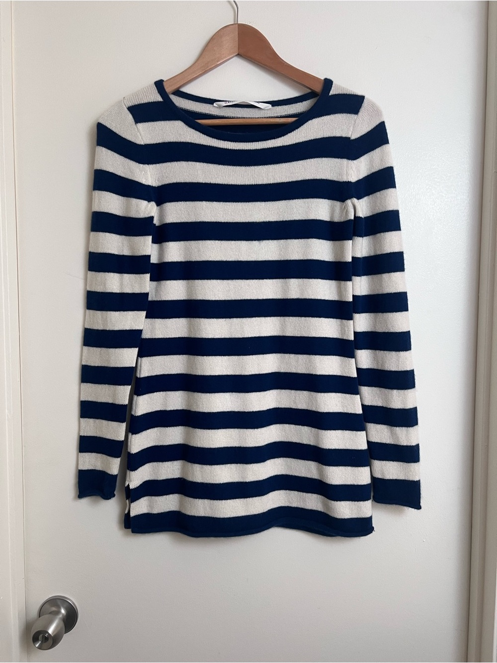 Athleta 100% Cashmere Striped Sweater XS Navy Cream Long Sleeve Pullover